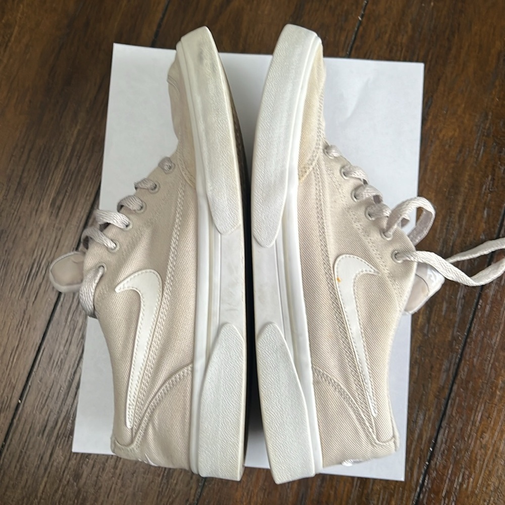Nike GTS 16 Women’s Sneakers size 9 - Picture 8 of 8